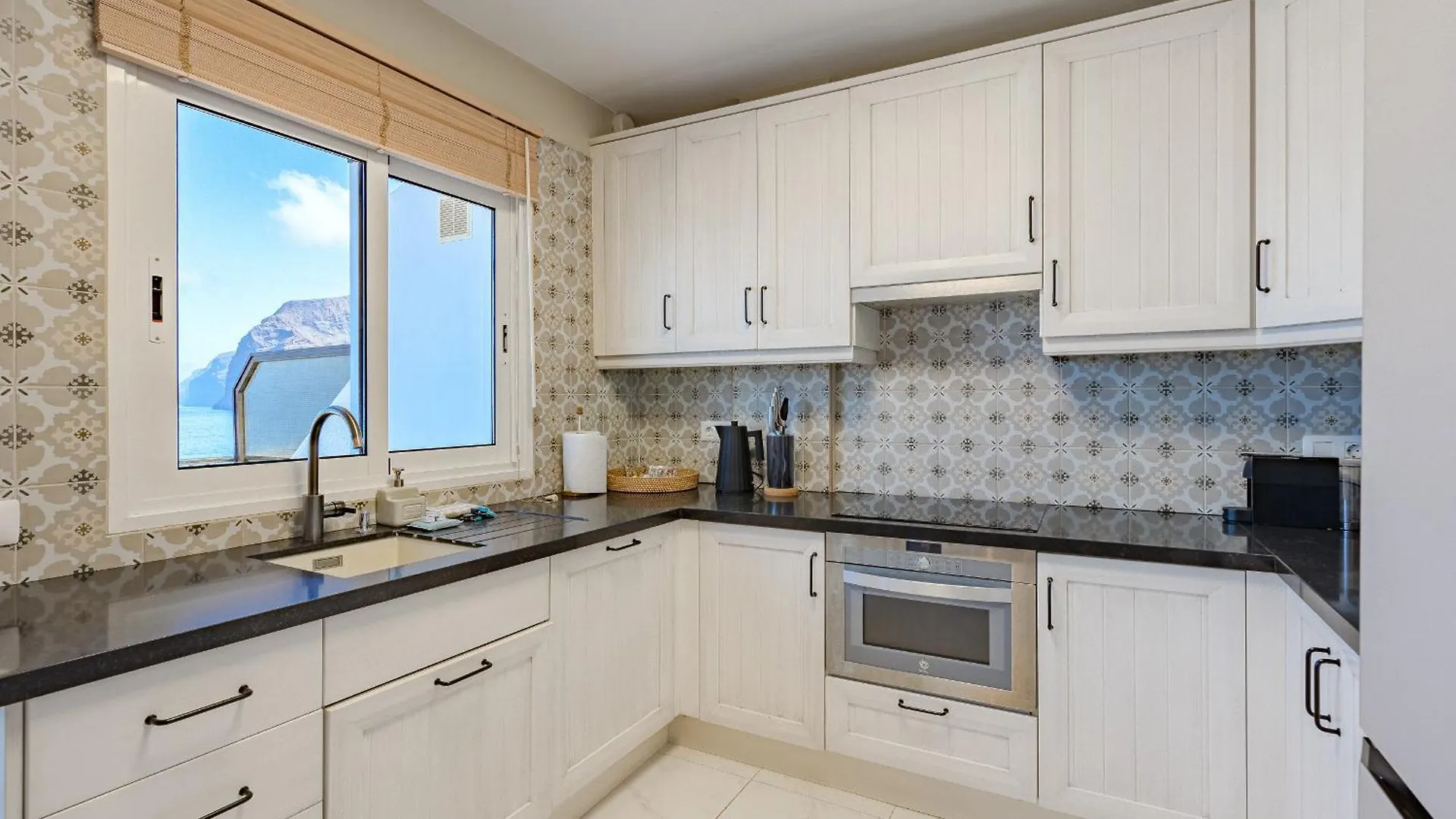 2Bdr With Terrace & Ocean View - Los Gigantes Santiago Del Teide Spain
