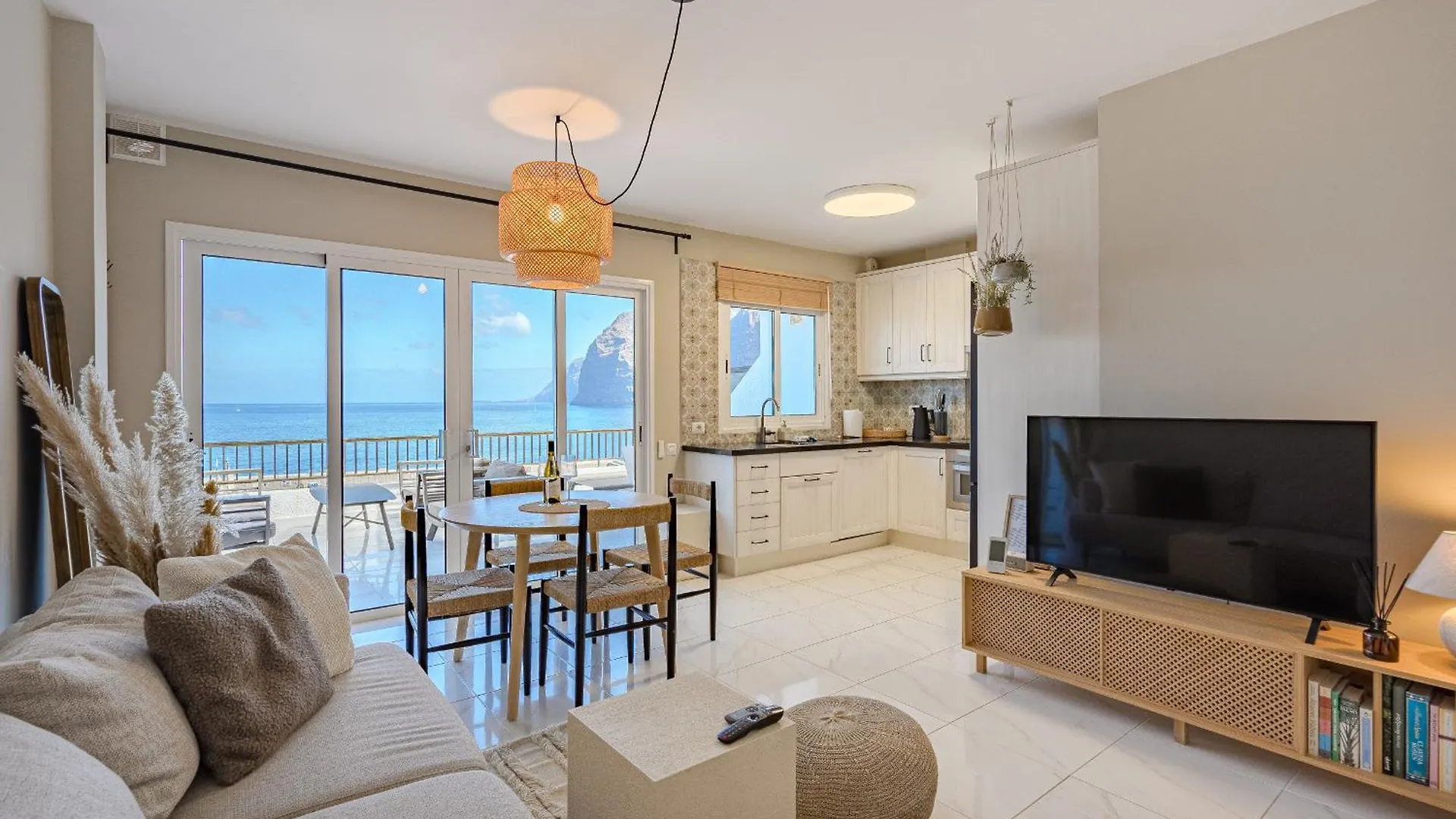 2Bdr With Terrace & Ocean View - Los Gigantes Santiago Del Teide Spain