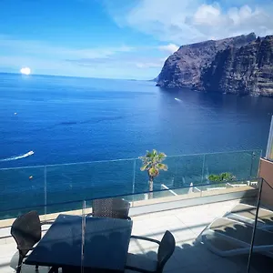  Apartment Magnificent Apt. With Sea View, Cliff & Marina