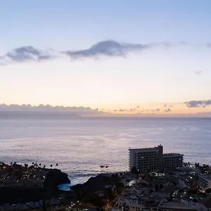 Crystal I Los Gigantes Hotel